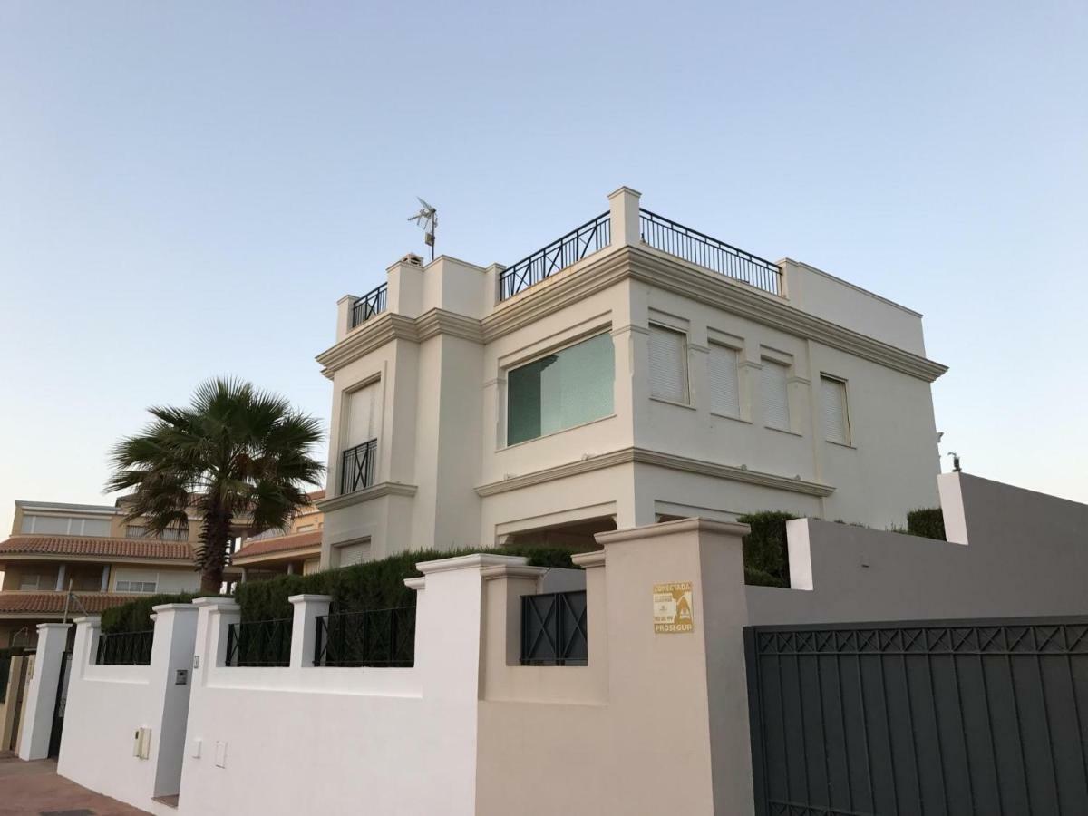 Villa Canela With Heated Pool, Piscina Climatizada Isla Canela Exterior photo